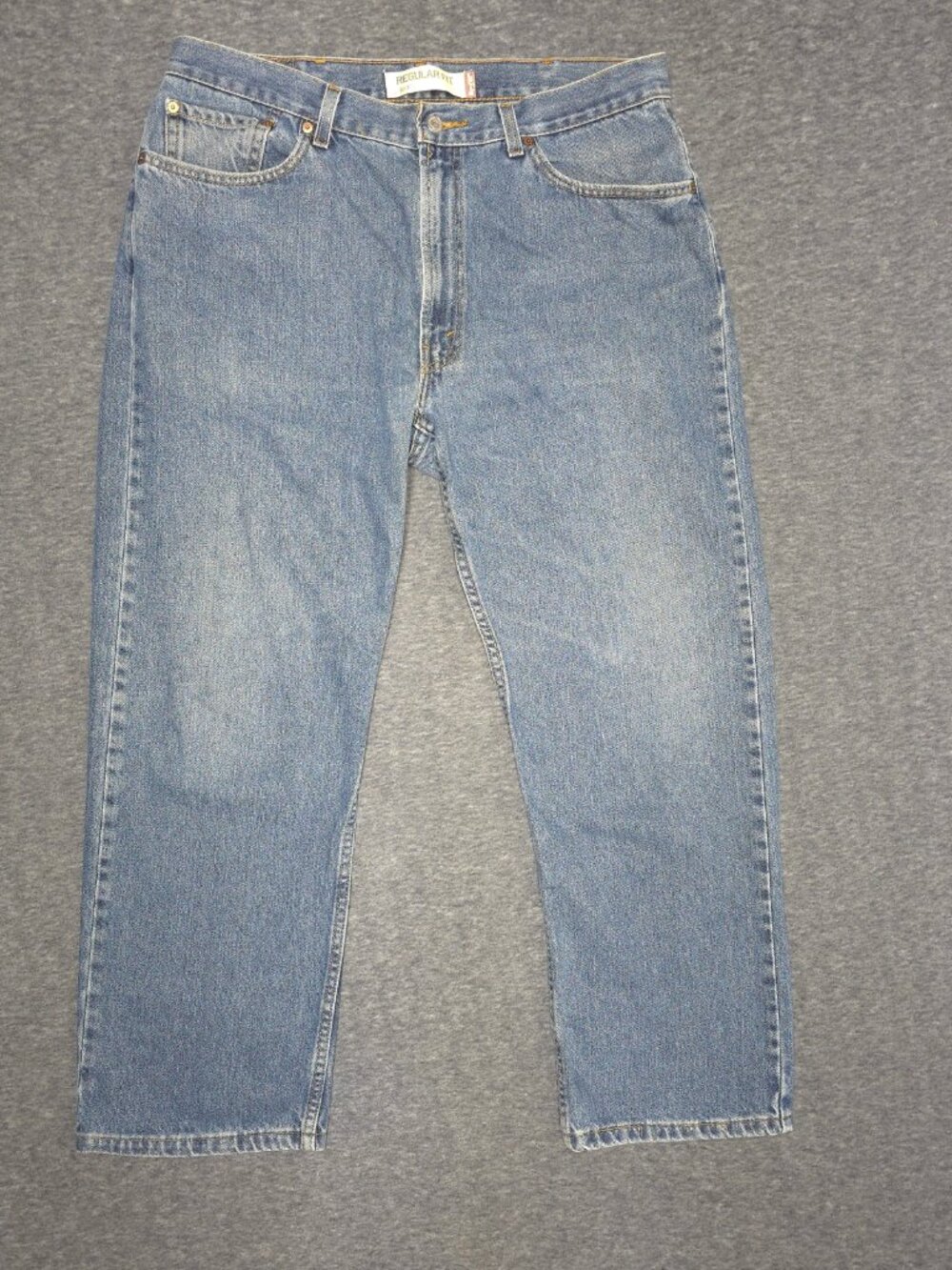 Levi's 505 Men's 38x30 Regular Fit Straight Leg Blue Jeans